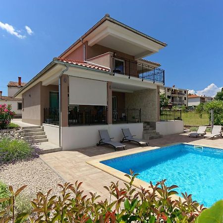 Villa Nerium Малинска Екстериор снимка