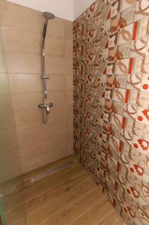 Villa Nerium Малинска Екстериор снимка