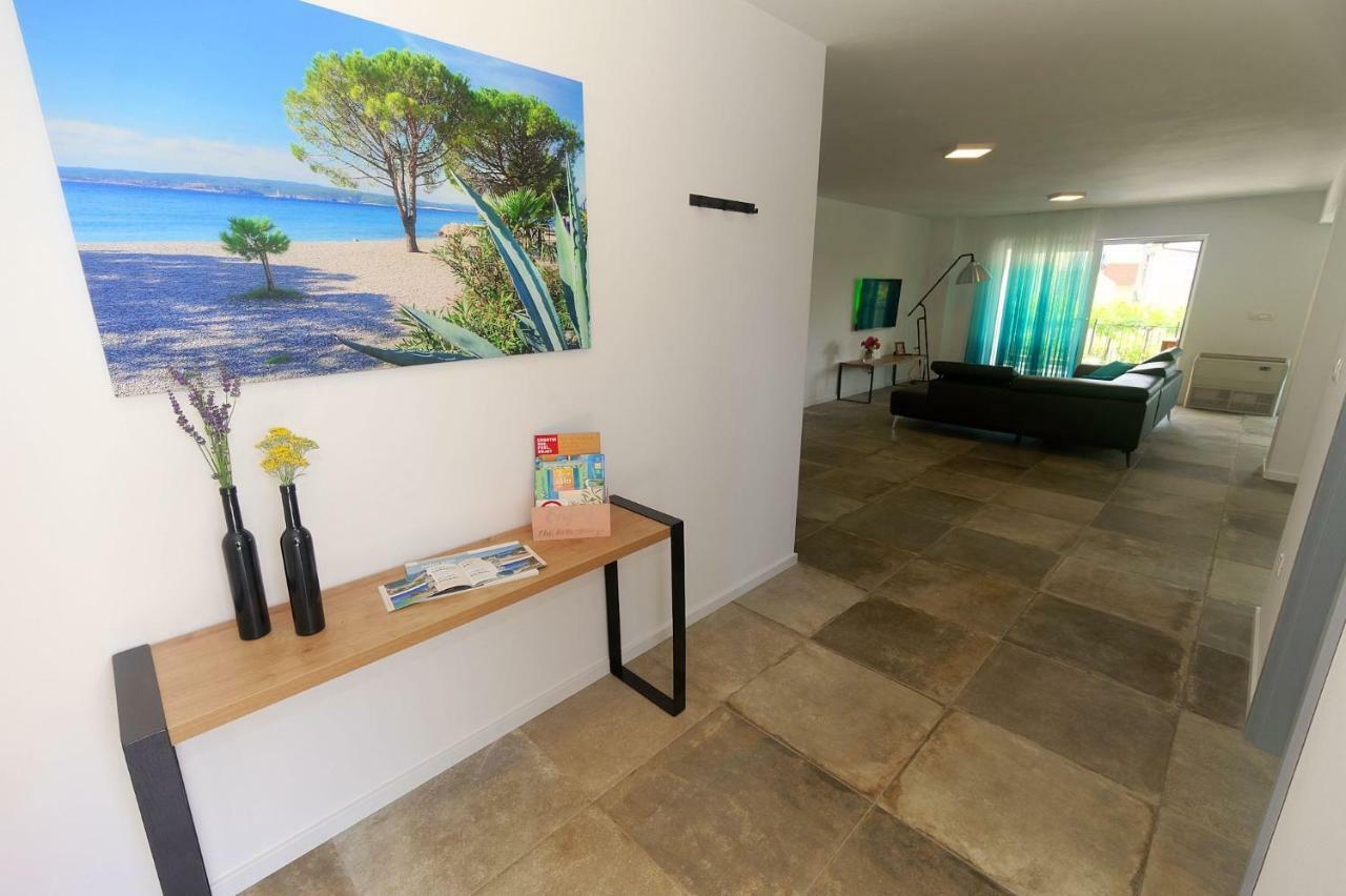 Villa Nerium Малинска Екстериор снимка