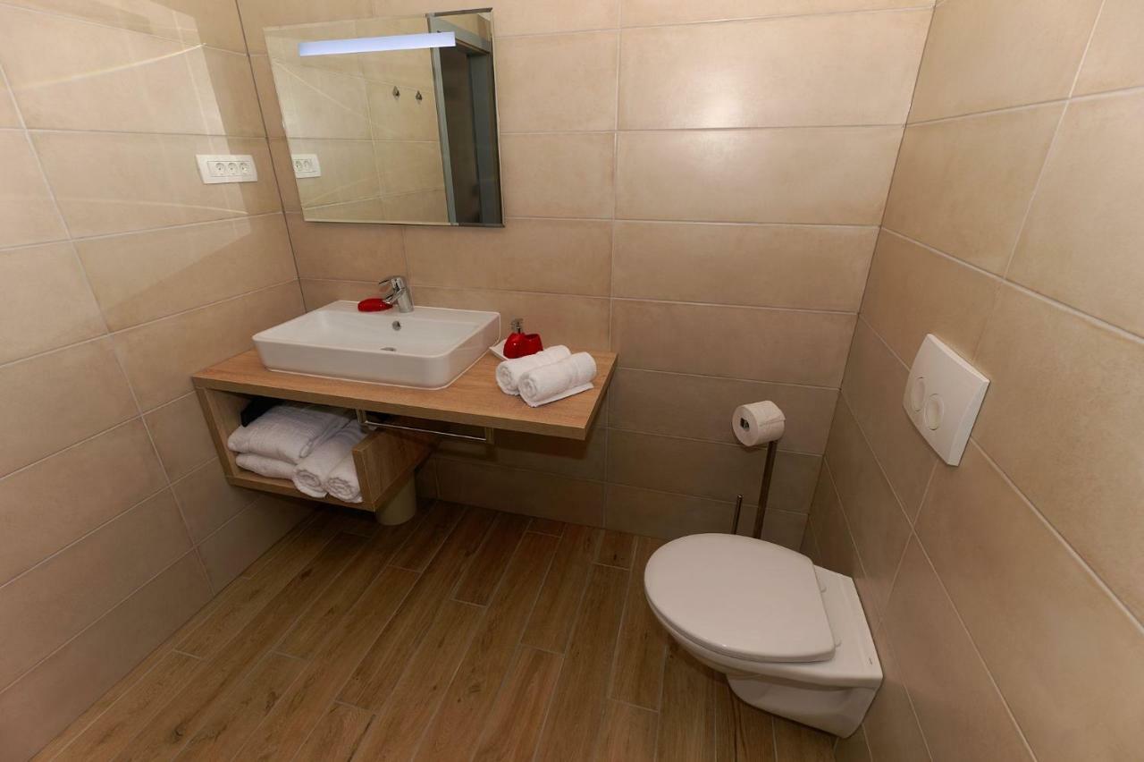 Villa Nerium Малинска Екстериор снимка
