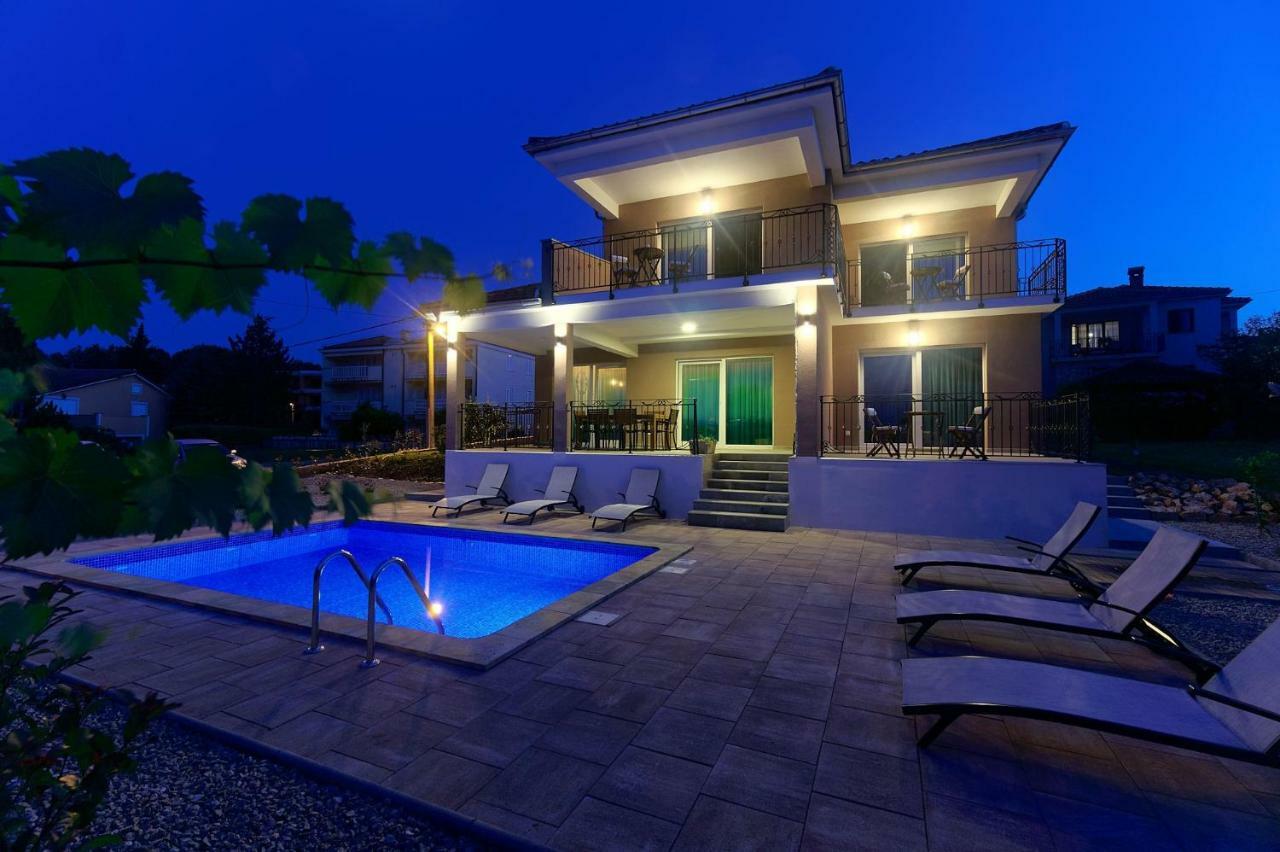 Villa Nerium Малинска Екстериор снимка