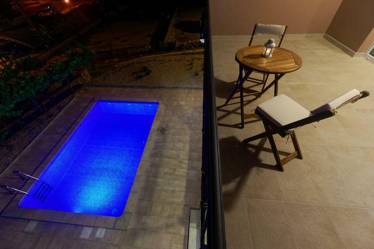 Villa Nerium Малинска Екстериор снимка