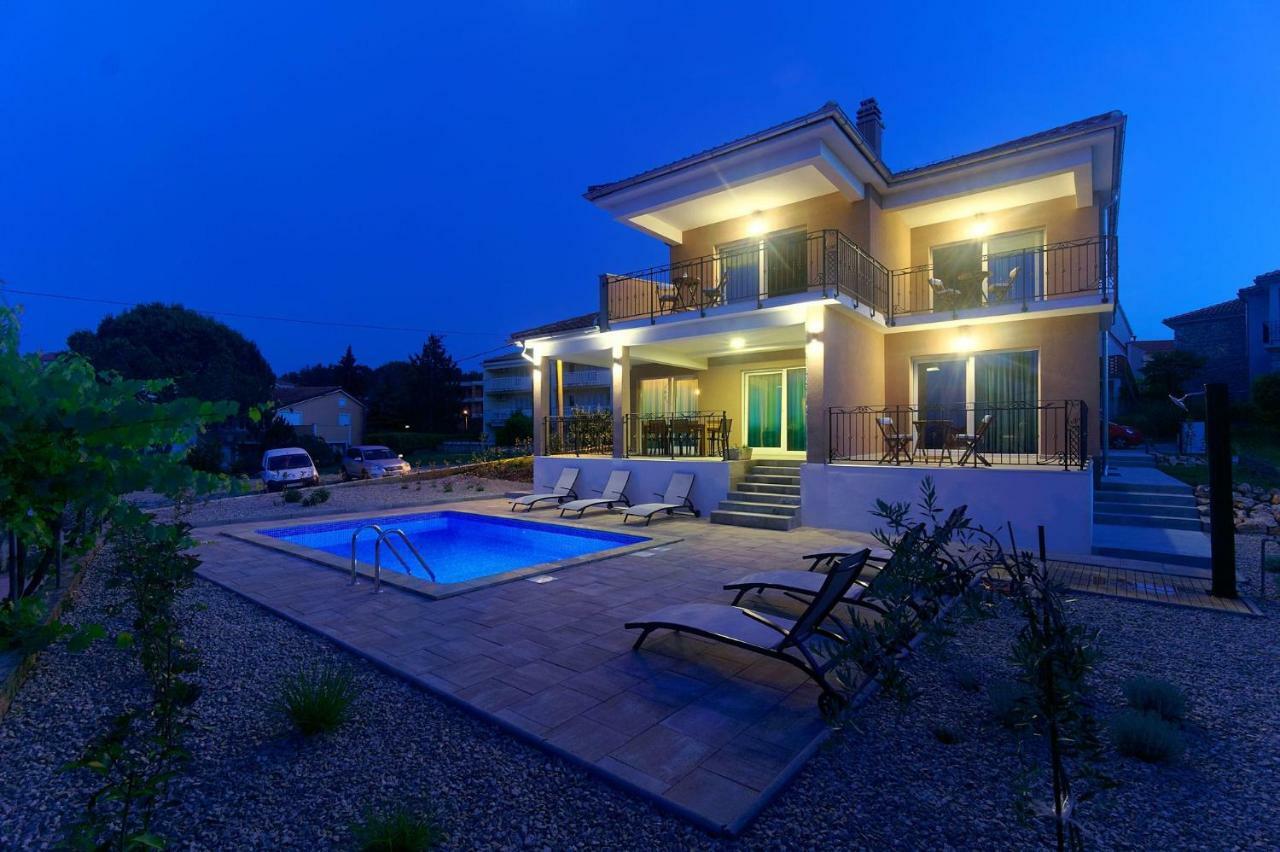 Villa Nerium Малинска Екстериор снимка